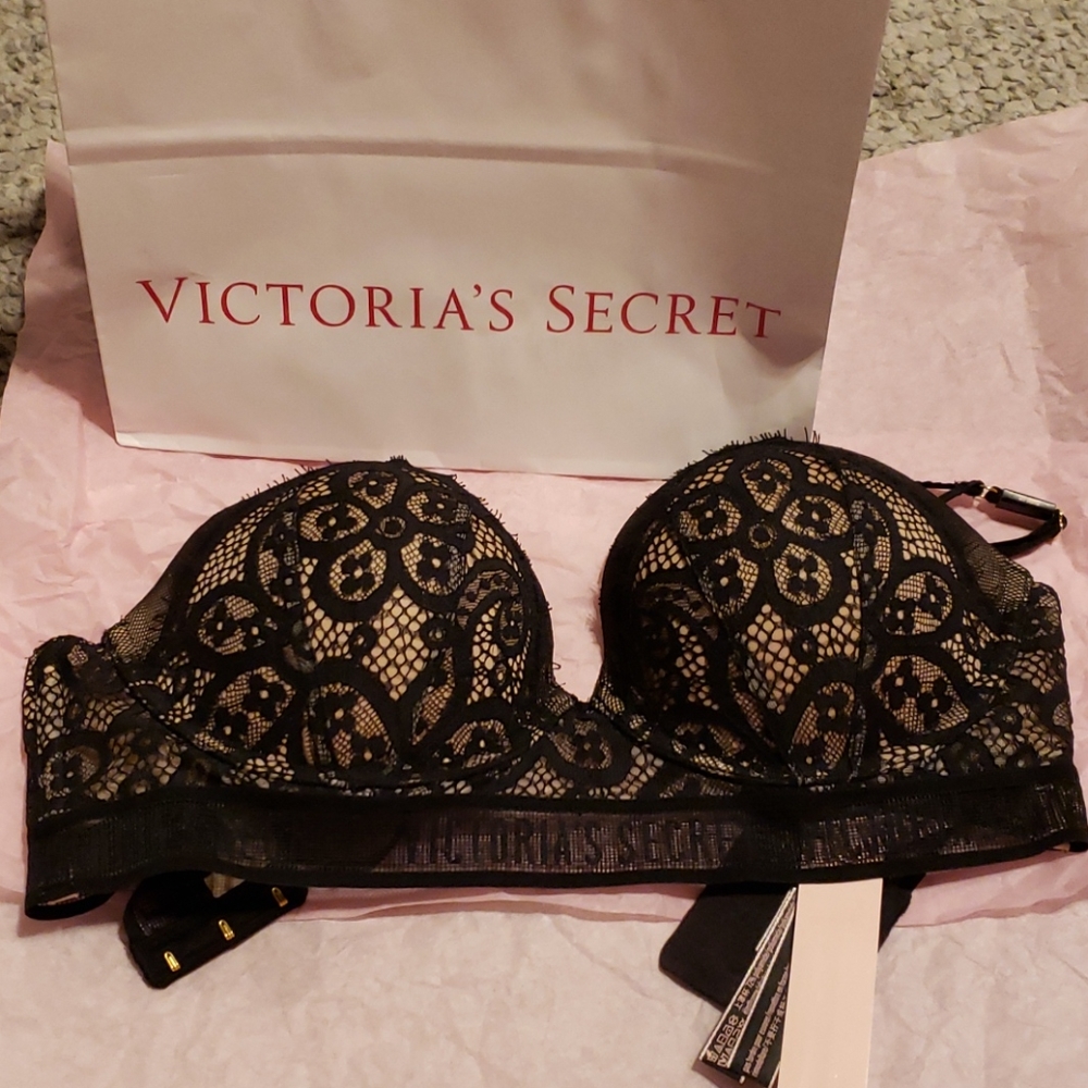 New Victoria's Secret Bra. Size 34C. Very Sexy